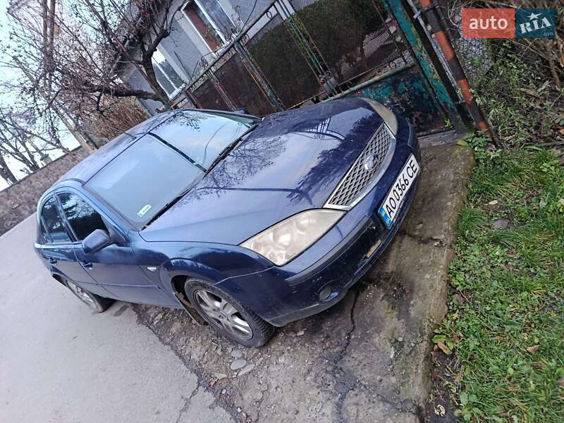 Ford Mondeo 2000