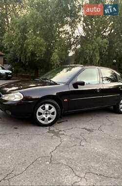 Лифтбек Ford Mondeo 1997 в Шептицькому