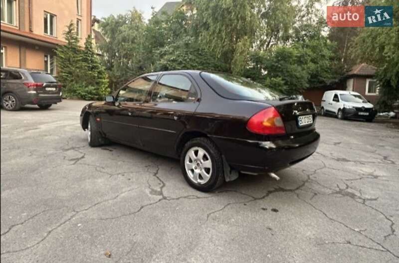 Ліфтбек Ford Mondeo 1997 в Шептицькому