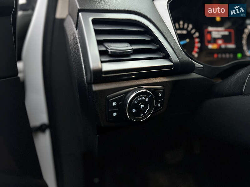 Лифтбек Ford Mondeo 2017 в Полтаве фото 14 Лифтбек Ford Mondeo 2017 в Полтаве