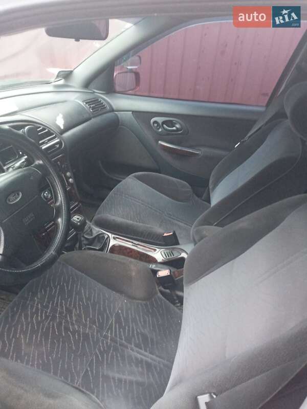 Лифтбек Ford Mondeo 1996 в Хмельницком