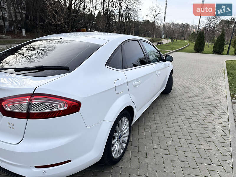 Лифтбек Ford Mondeo 2014 в Одессе фото 2 Лифтбек Ford Mondeo 2014 в Одессе
