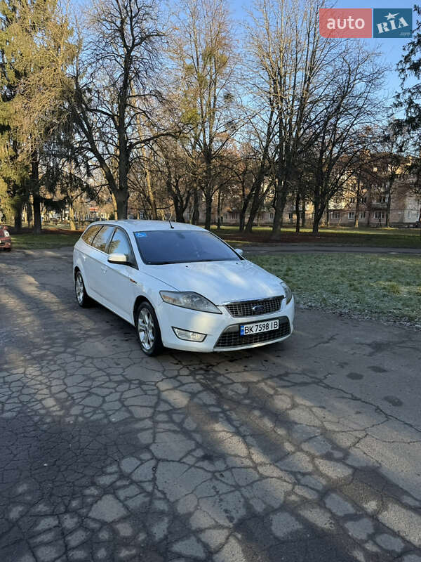 Универсал Ford Mondeo 2010 в Ровно