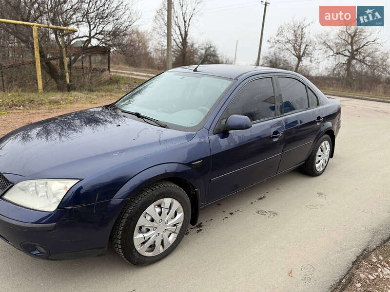 Седан Ford Mondeo 2002 в Коростене