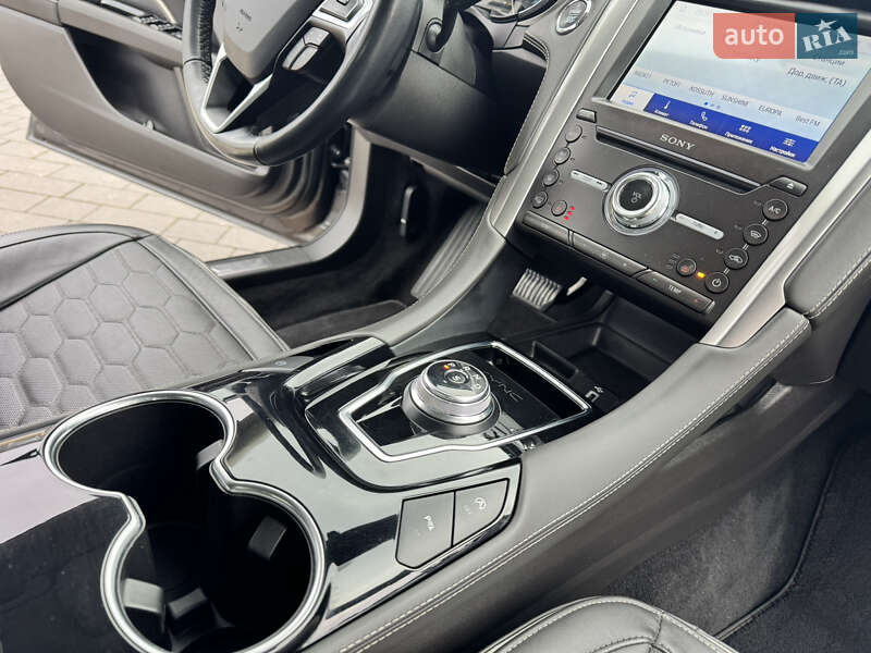 Ліфтбек Ford Mondeo 2020 в Мукачевому