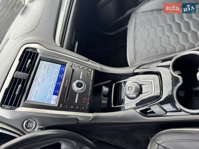 Ліфтбек Ford Mondeo 2020 в Мукачевому