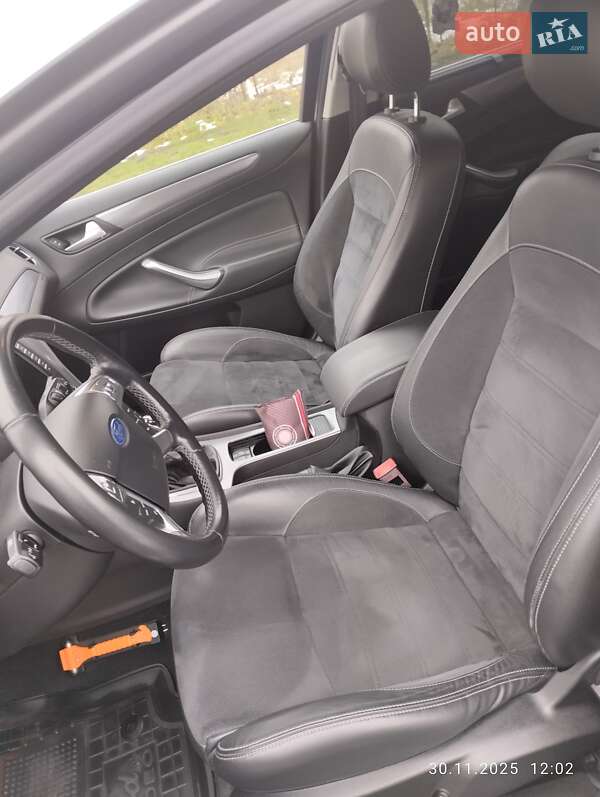 Універсал Ford Mondeo 2014 в Бережанах