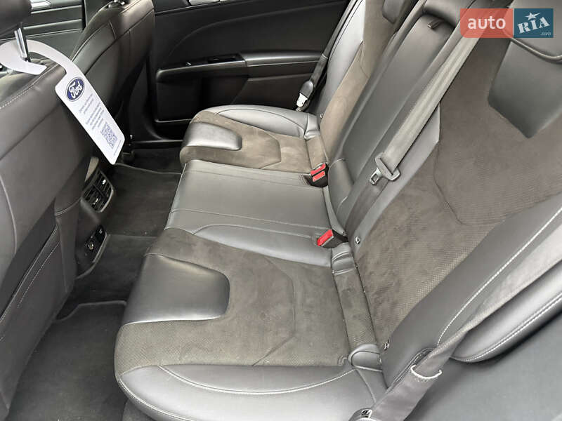 Лифтбек Ford Mondeo 2016 в Киеве