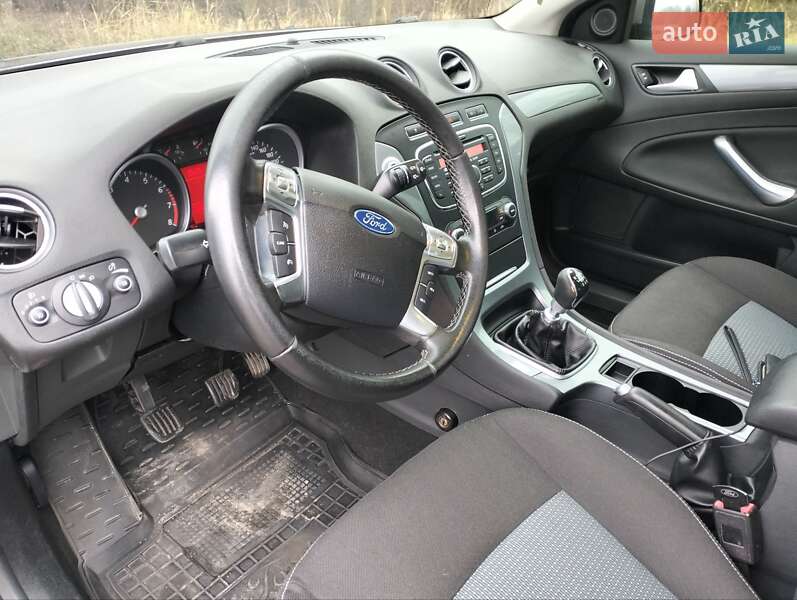 Седан Ford Mondeo 2012 в Днепре