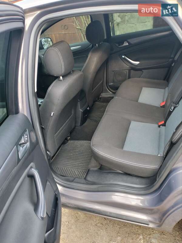 Седан Ford Mondeo 2012 в Днепре