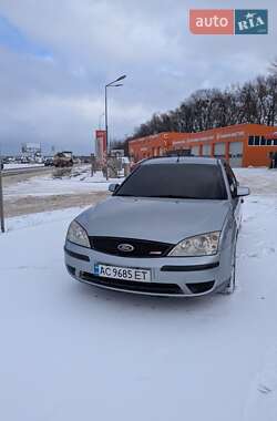 Лифтбек Ford Mondeo 2004 в Луцке