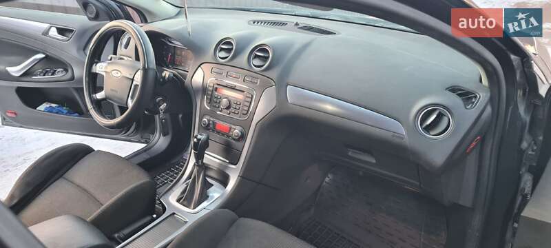 Универсал Ford Mondeo 2010 в Нововолынске