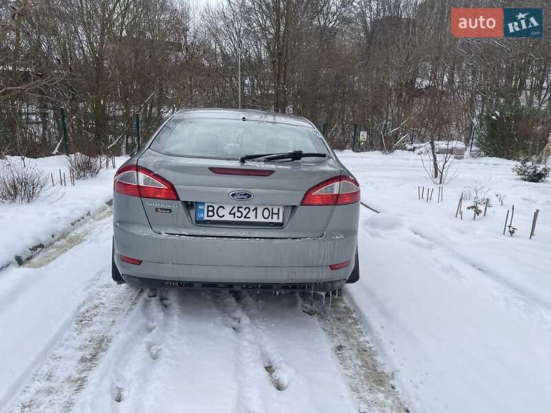 Лифтбек Ford Mondeo 2008 в Львове