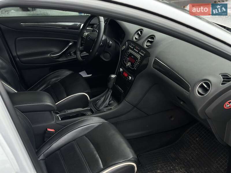 Седан Ford Mondeo 2011 в Дніпрі