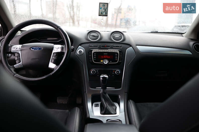 Седан Ford Mondeo 2012 в Тернополе