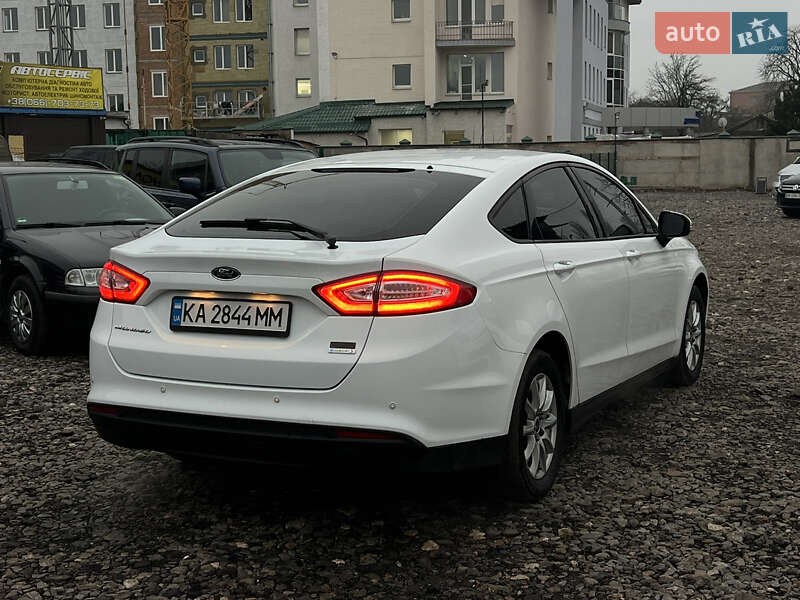 Седан Ford Mondeo 2017 в Миргороде