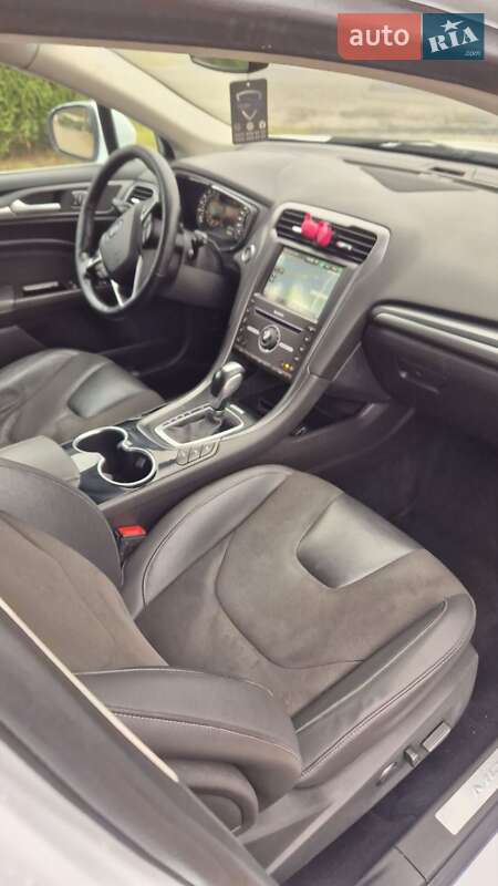 Ліфтбек Ford Mondeo 2015 в Львові фото 33 Ліфтбек Ford Mondeo 2015 в Львові