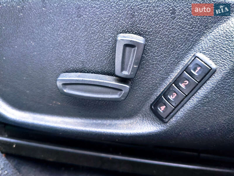 Седан Ford Mondeo 2011 в Глухове