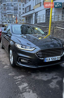Лифтбек Ford Mondeo 2019 в Киеве