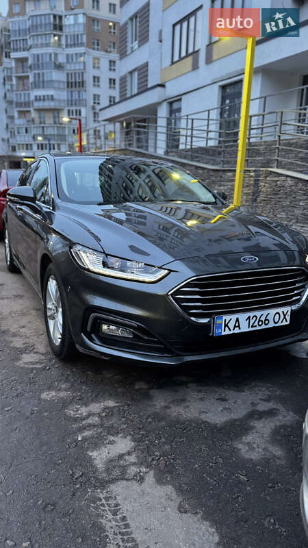 Лифтбек Ford Mondeo 2019 в Киеве