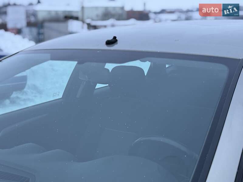 Седан Ford Mondeo 2010 в Ровно