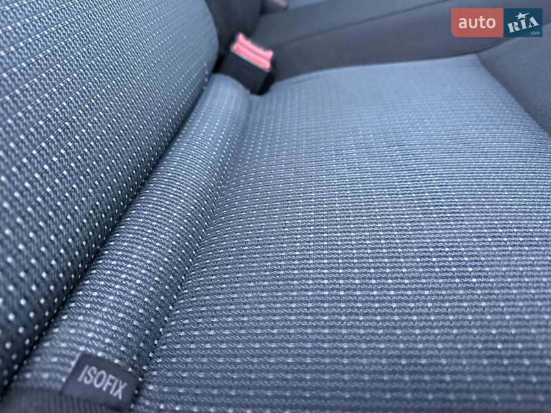 Седан Ford Mondeo 2010 в Ровно