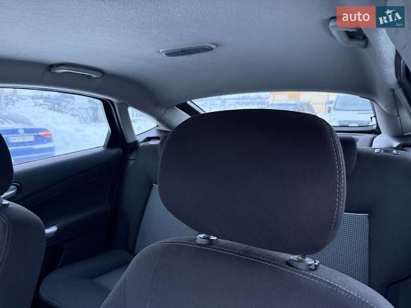 Седан Ford Mondeo 2010 в Ровно