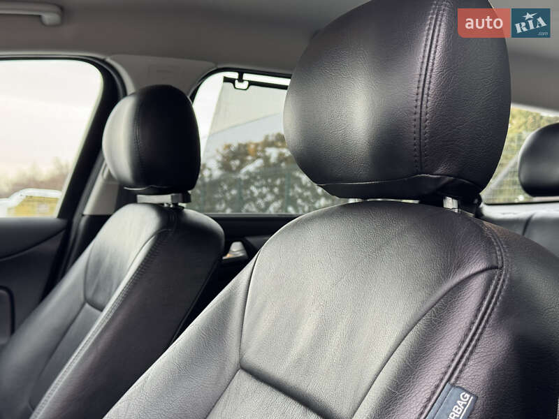 Универсал Ford Mondeo 2011 в Стрые