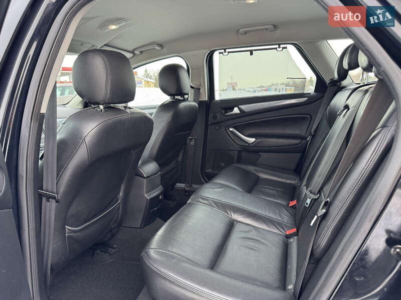 Универсал Ford Mondeo 2011 в Стрые