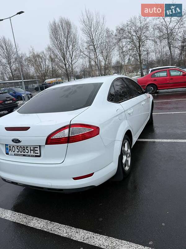 Универсал Ford Mondeo 2010 в Тячеве