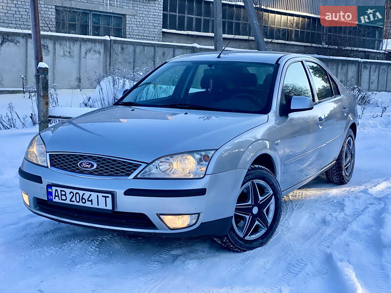 Лифтбек Ford Mondeo 2004 в Житомире