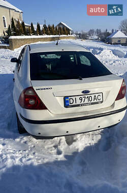 Лифтбек Ford Mondeo 2001 в Микулинцах