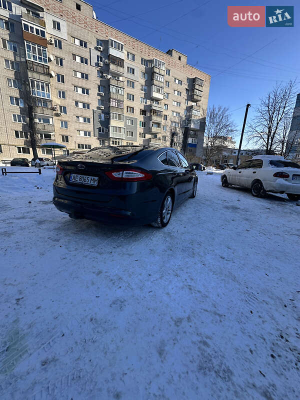 Седан Ford Mondeo 2015 в Новомосковську