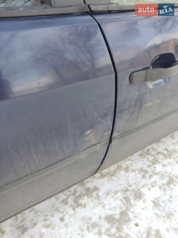 Ліфтбек Ford Mondeo 2001 в Павлограді