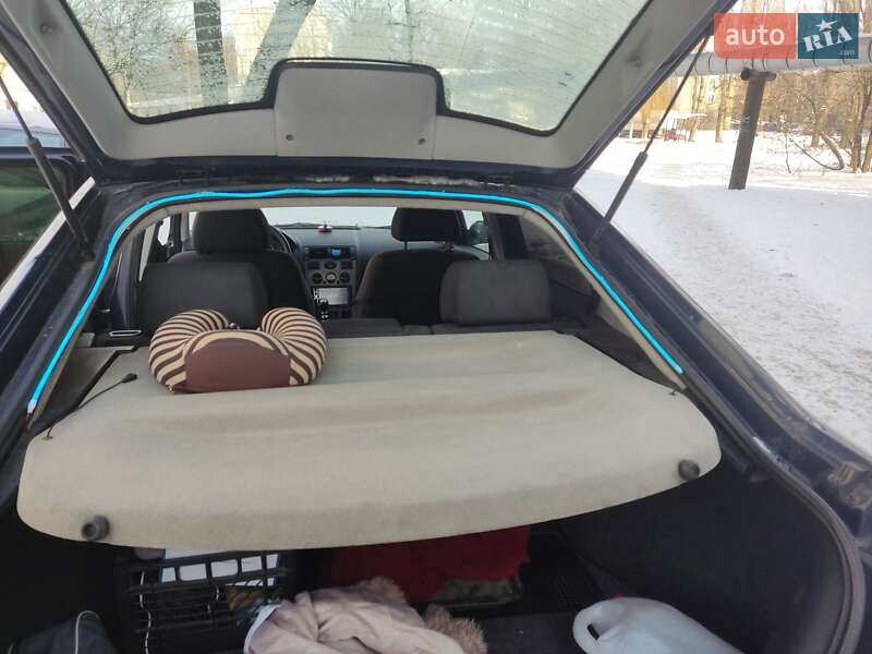 Ліфтбек Ford Mondeo 2001 в Павлограді