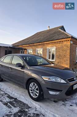 Седан Ford Mondeo 2011 в Полтаві