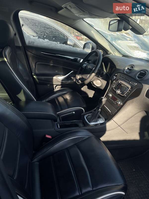 Седан Ford Mondeo 2012 в Запорожье