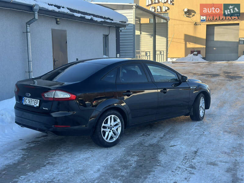 Седан Ford Mondeo 2011 в Ивано-Франковске
