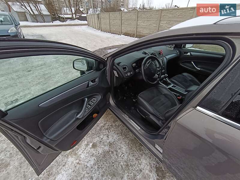 Универсал Ford Mondeo 2011 в Луцке