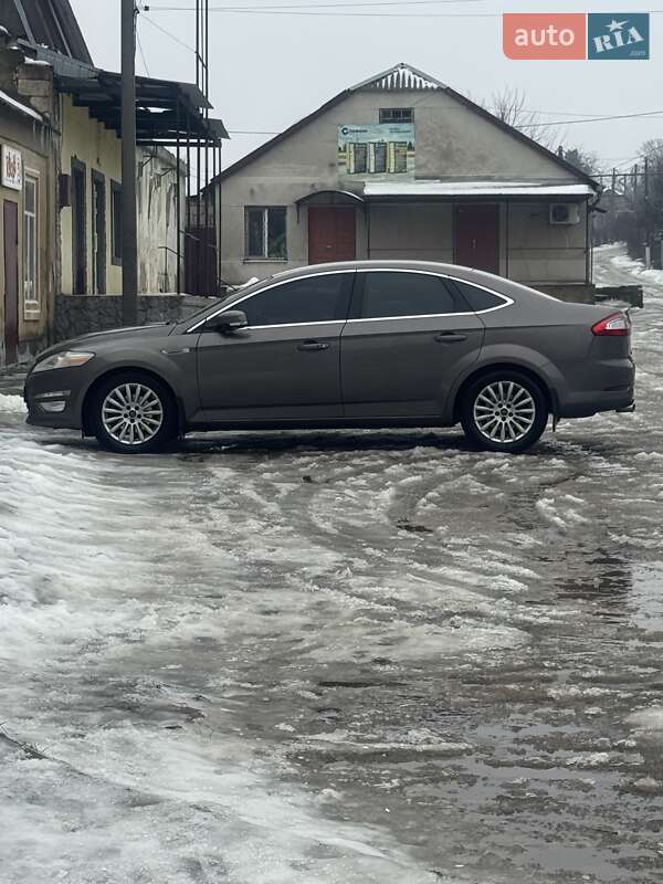 Ford Mondeo 2012 Ford Mondeo 2012