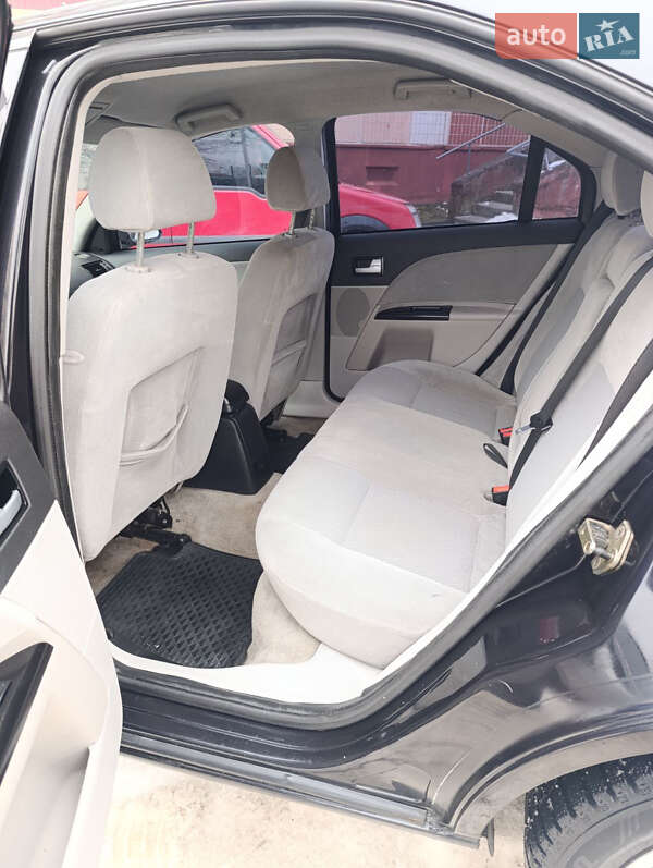 Лифтбек Ford Mondeo 2002 в Тернополе