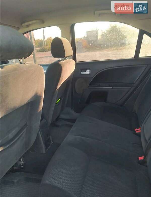 Ліфтбек Ford Mondeo 2002 в Чернівцях фото 29 Ліфтбек Ford Mondeo 2002 в Чернівцях