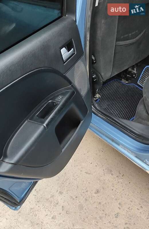 Ліфтбек Ford Mondeo 2002 в Чернівцях фото 25 Ліфтбек Ford Mondeo 2002 в Чернівцях