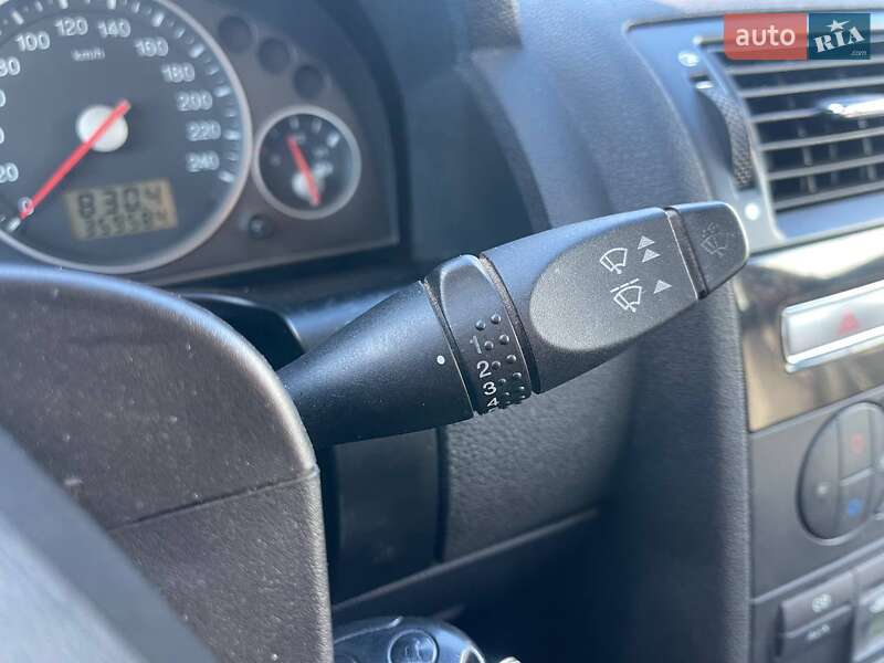 Ліфтбек Ford Mondeo 2006 в Києві