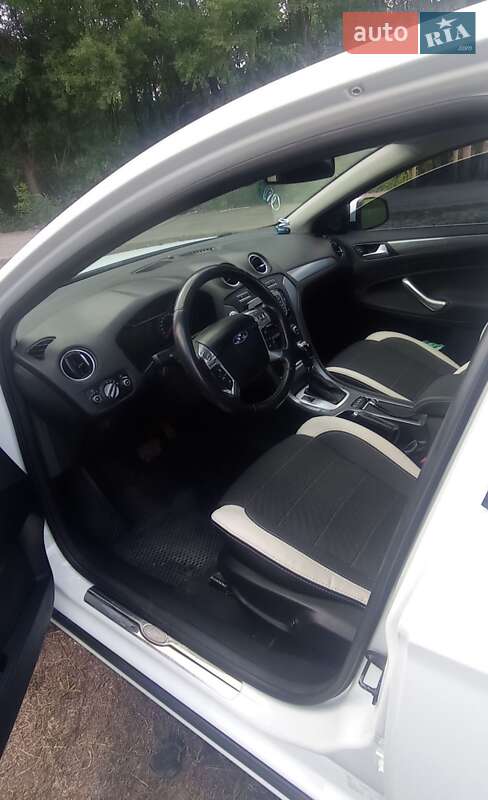 Седан Ford Mondeo 2012 в Дніпрі