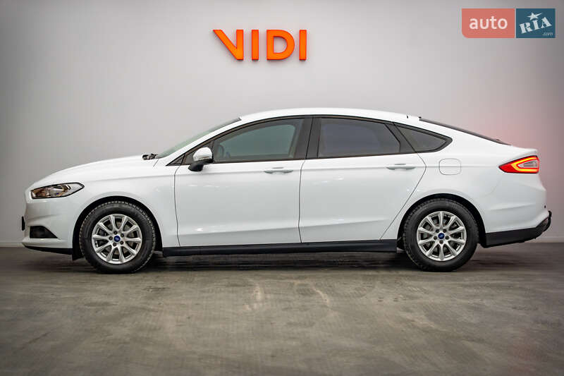 Седан Ford Mondeo 2017 в Киеве