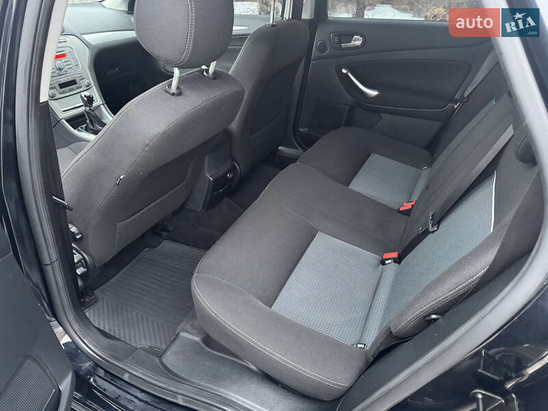 Универсал Ford Mondeo 2010 в Радивилове