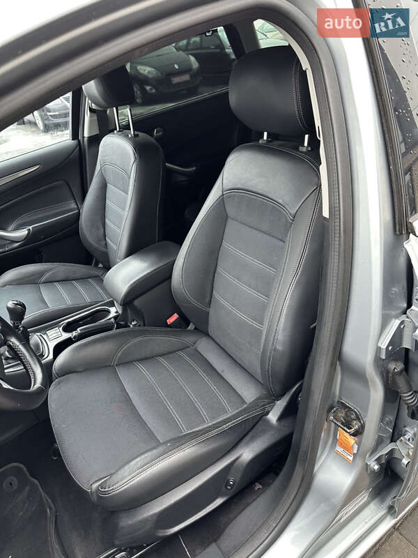 Универсал Ford Mondeo 2010 в Ровно