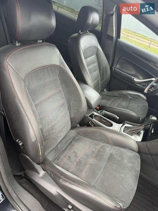 Ліфтбек Ford Mondeo 2010 в Береговому фото 8 Ліфтбек Ford Mondeo 2010 в Береговому