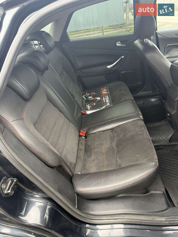 Ліфтбек Ford Mondeo 2010 в Береговому фото 10 Ліфтбек Ford Mondeo 2010 в Береговому